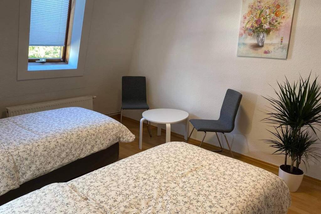 Beste Lage In Rostock: 2-Zimmerwohnung Mit Balkon Im 1.Og Exterior photo